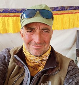 Tunç Fındık Reaches Everest Summit for the 3rd Time!