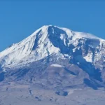 How many days does it take to climb Mount Ararat?